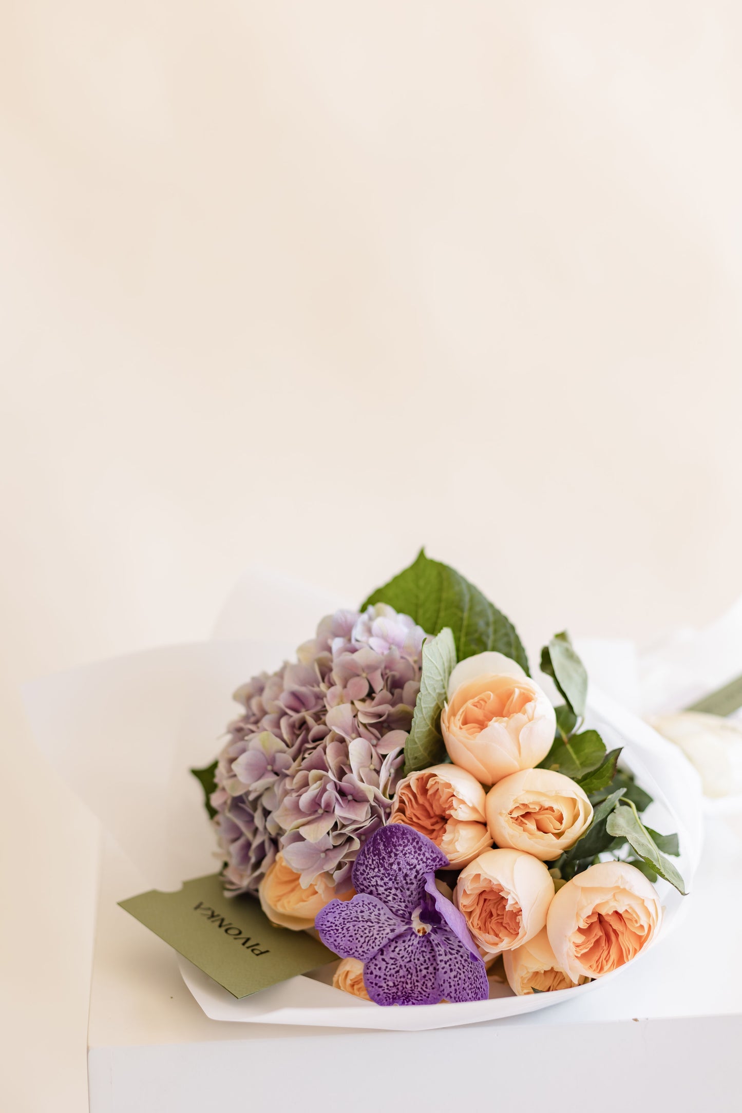 HYDRANGEA ENGLISH BOUQUET