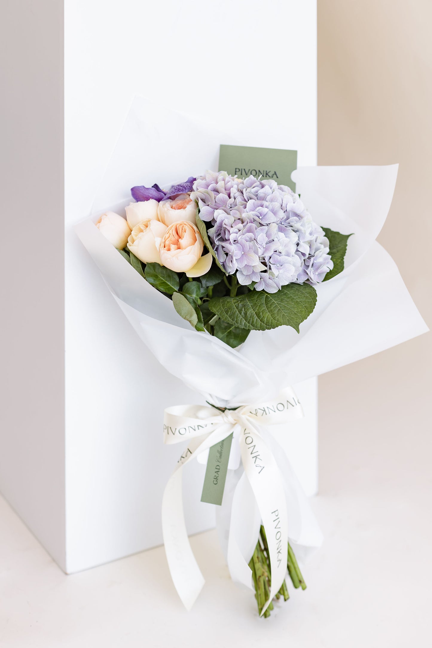 HYDRANGEA ENGLISH BOUQUET