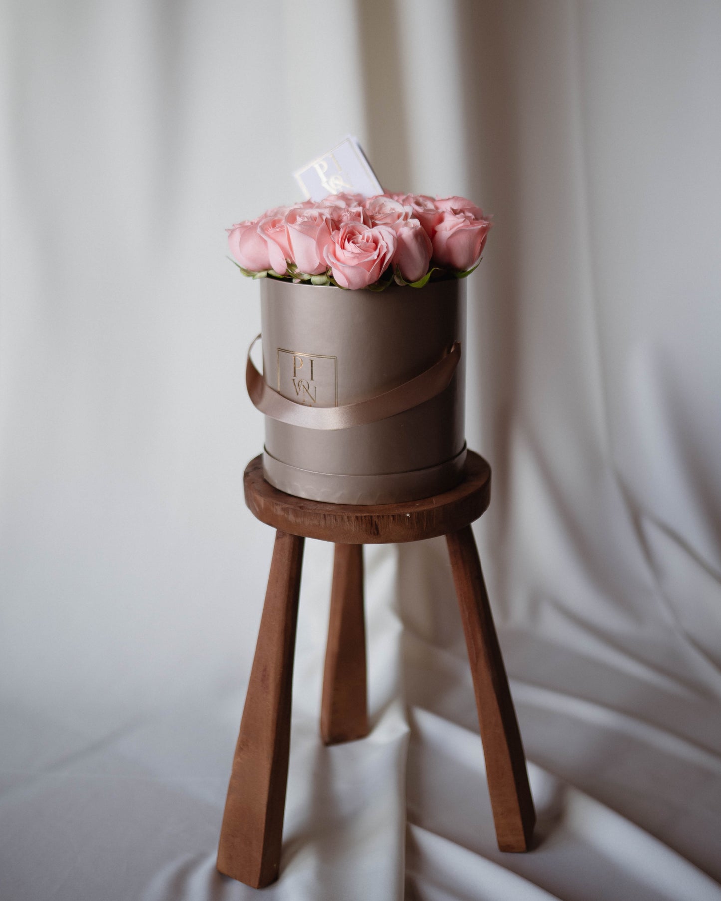 CAJA REDONDA CHAMPAGNE ROSAS ROSAS