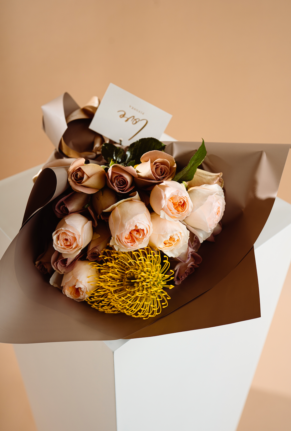 AMNESIA ROSE BOUQUET