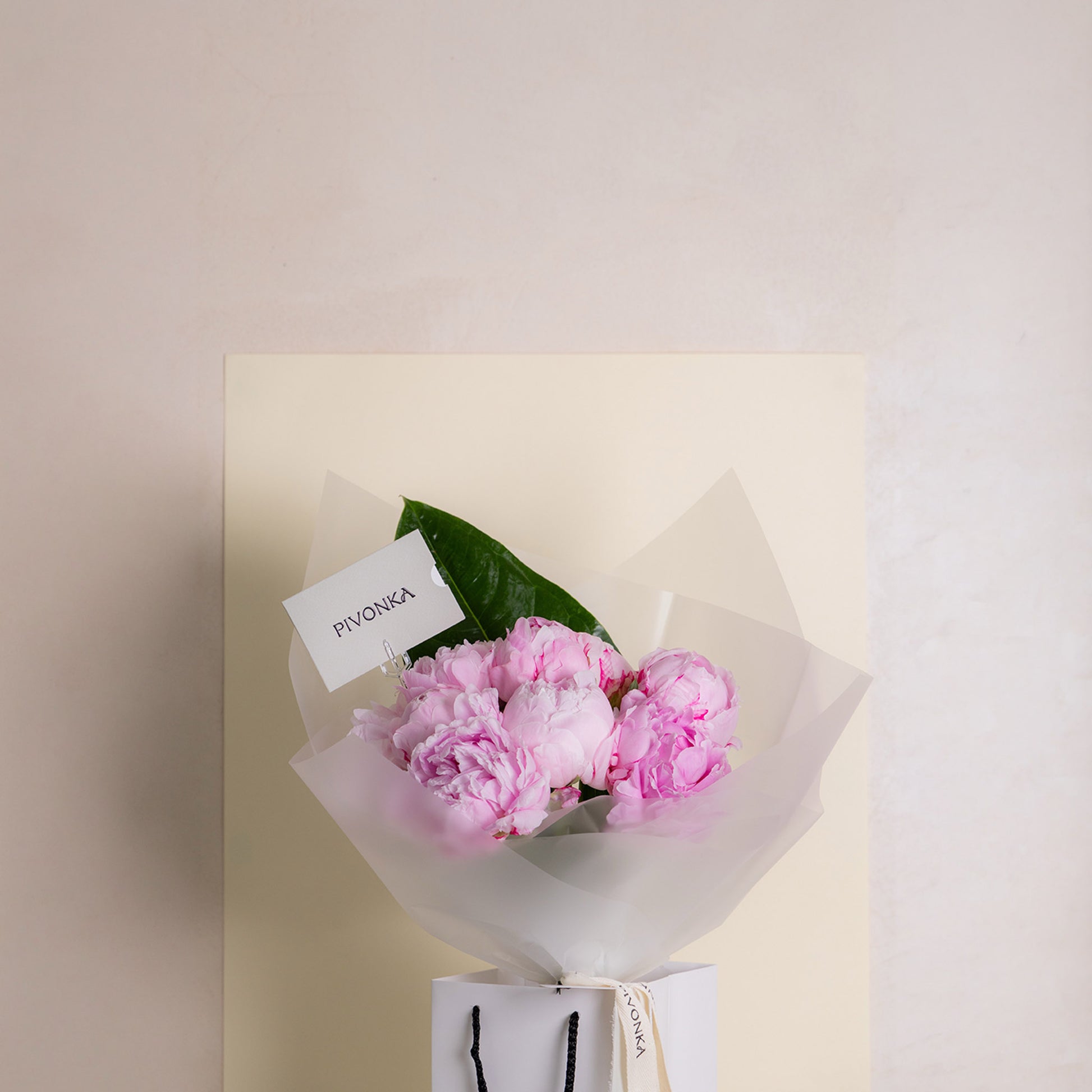 FLOWER BAG PEONIAS